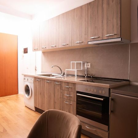 Suprem Apartment Tiranë Luaran gambar