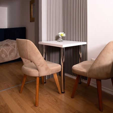 Suprem Apartment Tiranë Luaran gambar
